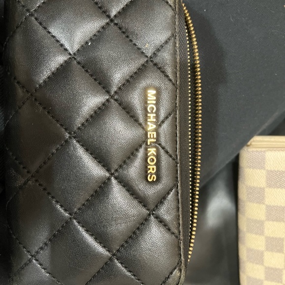 Wristlet MK - Picture 3 of 3